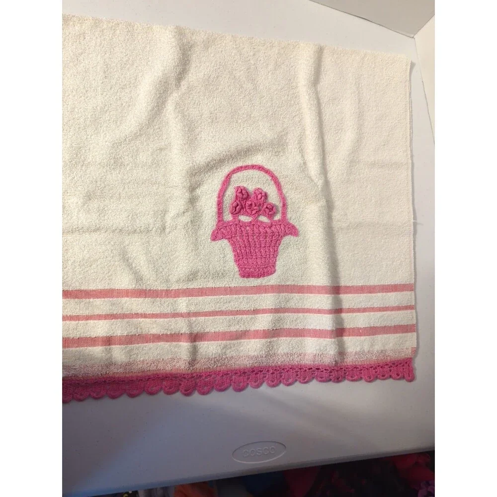 Vintage 70s Sear Roebuck Bath Towel White Pink Floral Fringe 22x42 MCM Rare